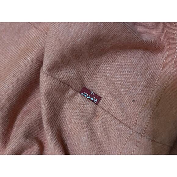Levi’s Men’s Peach Top With 3 Buttons On It Size X-Large - Picture 3 of 5